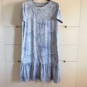 Victoria’s Secret woman- elegant and comfortable dress.Size XL